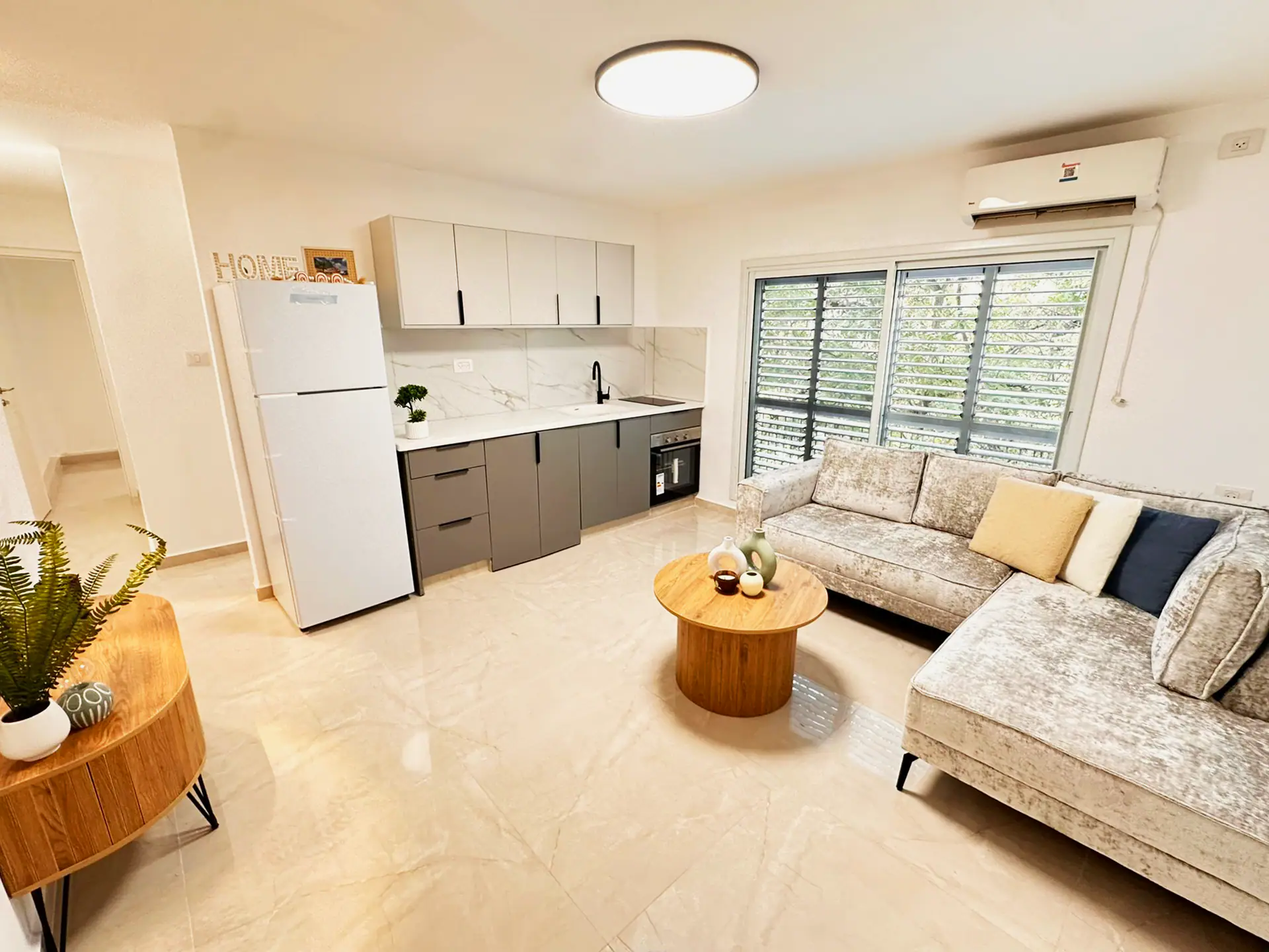 Modern apartment with ongoing rental income